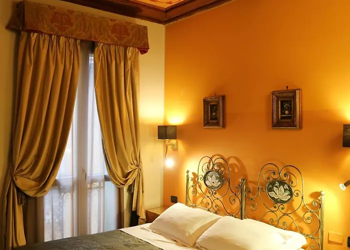 Albergo Delle Drapperie Bologne